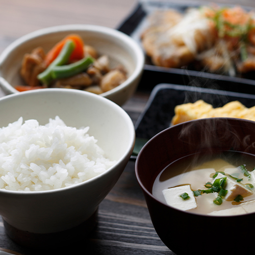 食卓のイメージ画像